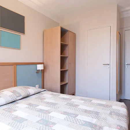 Hotel Grand De 2*